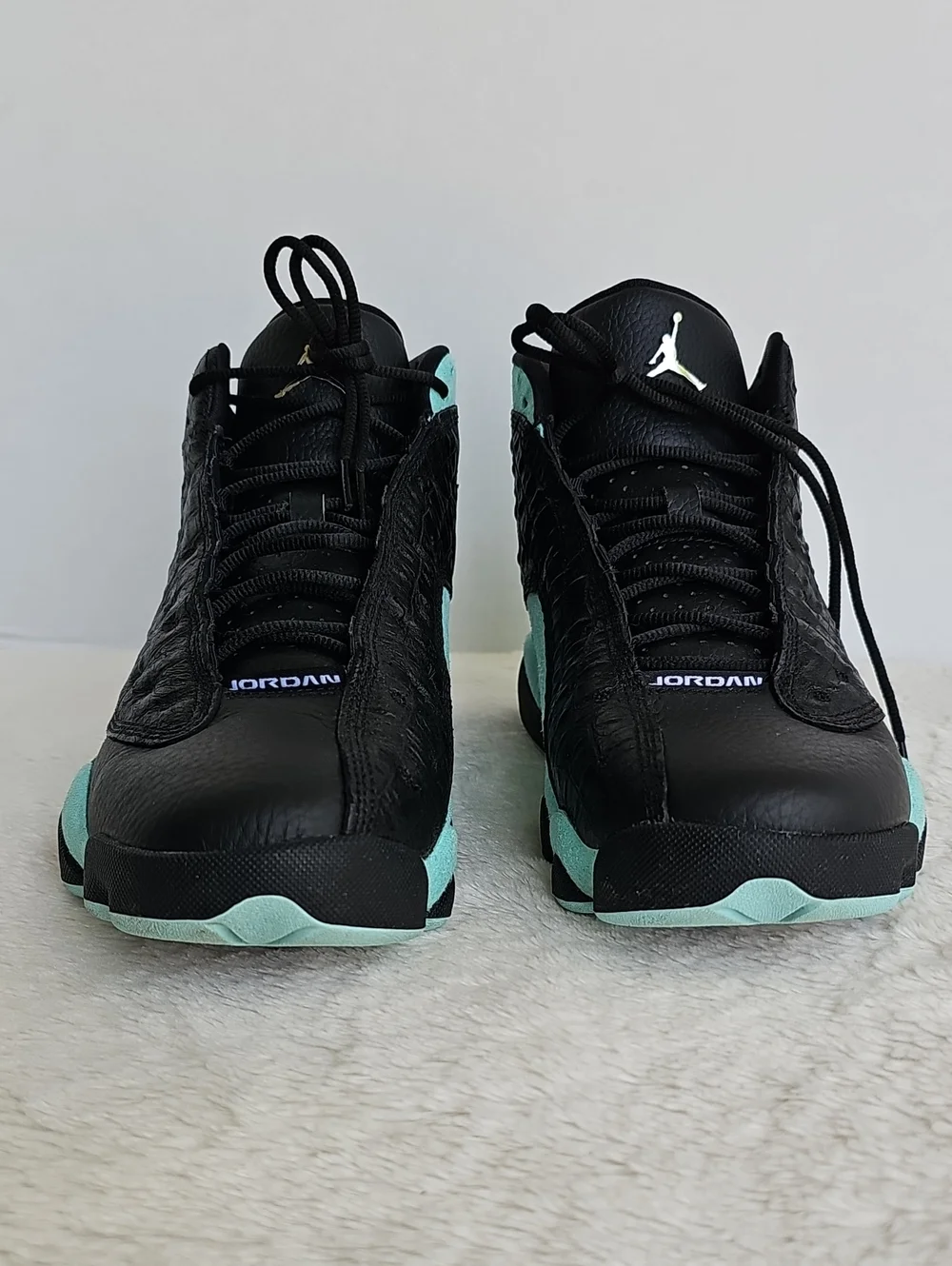 Jordan 13 Retro Island Green / Black Leather / Suede Size 9.5M